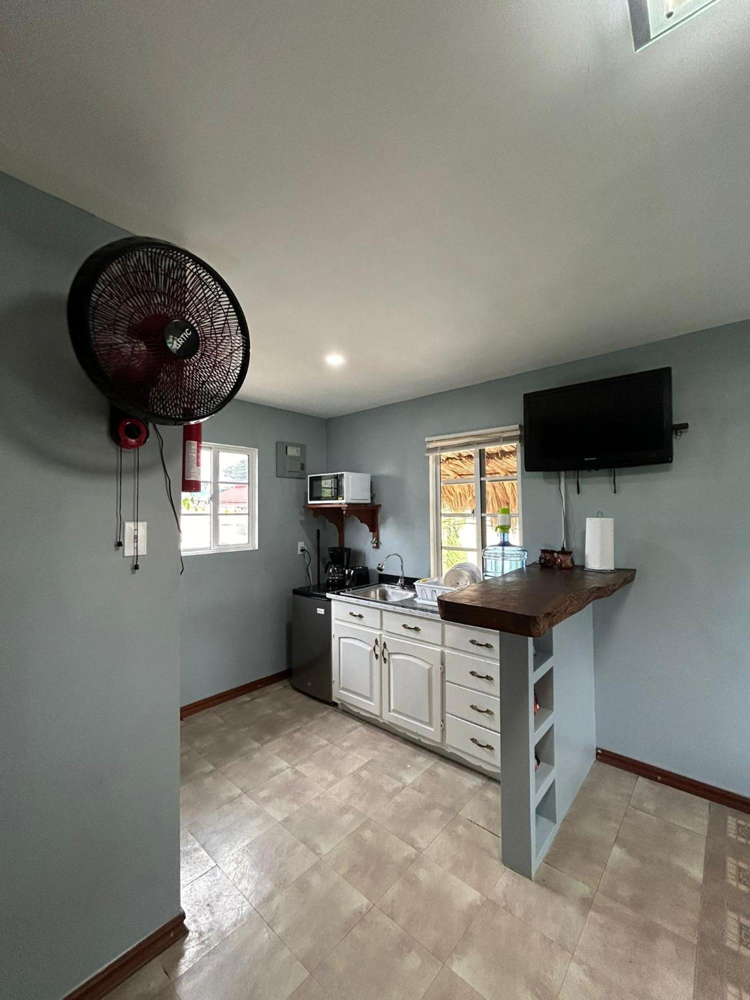 Belize Maya Cabana Belize City Exteriör bild